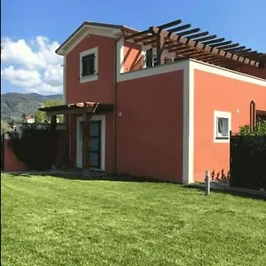 Appartamento Il Casale Rosso Monolocale Cinque Terre-toscana, Caniparola di Fosdinovo